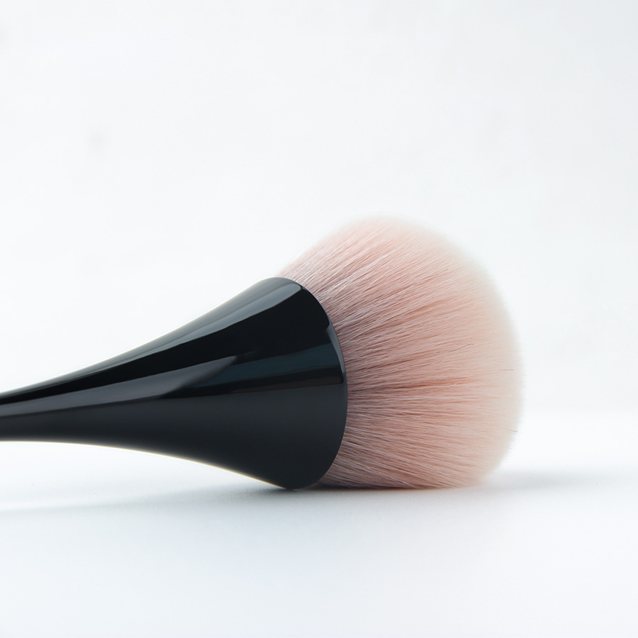 Extremely Soft Makeup Brush
